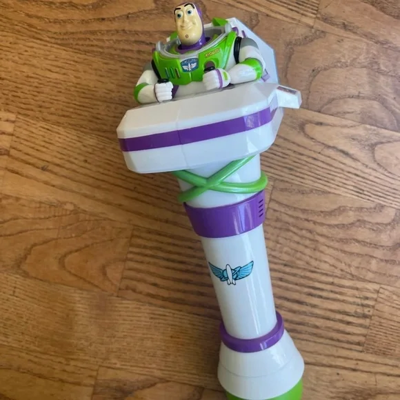 Buzz lightyear hotsell bubble wand